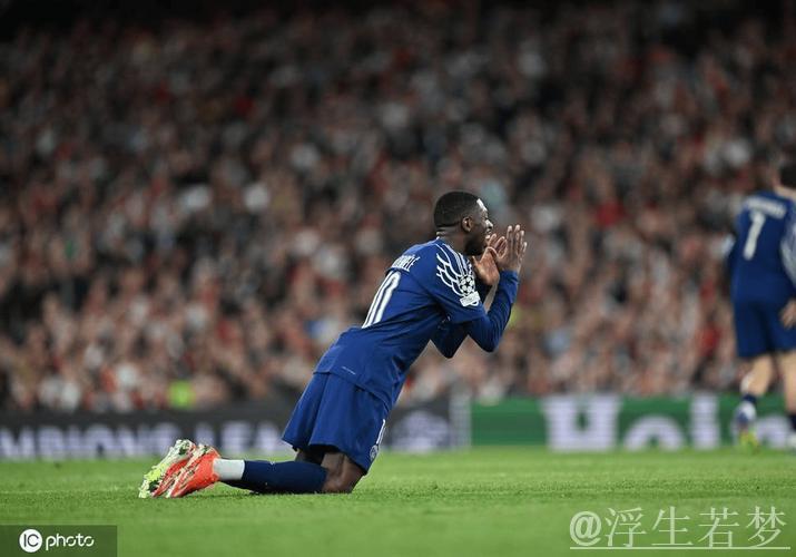 欧冠-登贝莱早早建功梅里诺球遭取消 阿森纳0-1负于巴黎 欧冠-登贝莱早早建功梅里诺球遭取消 阿森纳0-1负于巴黎