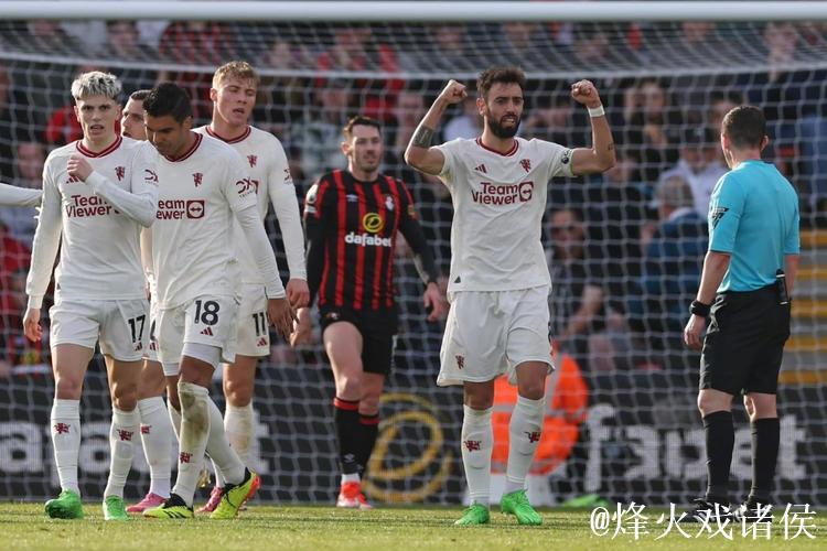 纪录之夜！拜仁药厂献进球大战 莱万又迎里程碑