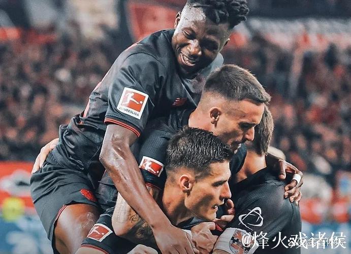 纪录之夜！拜仁药厂献进球大战 莱万又迎里程碑